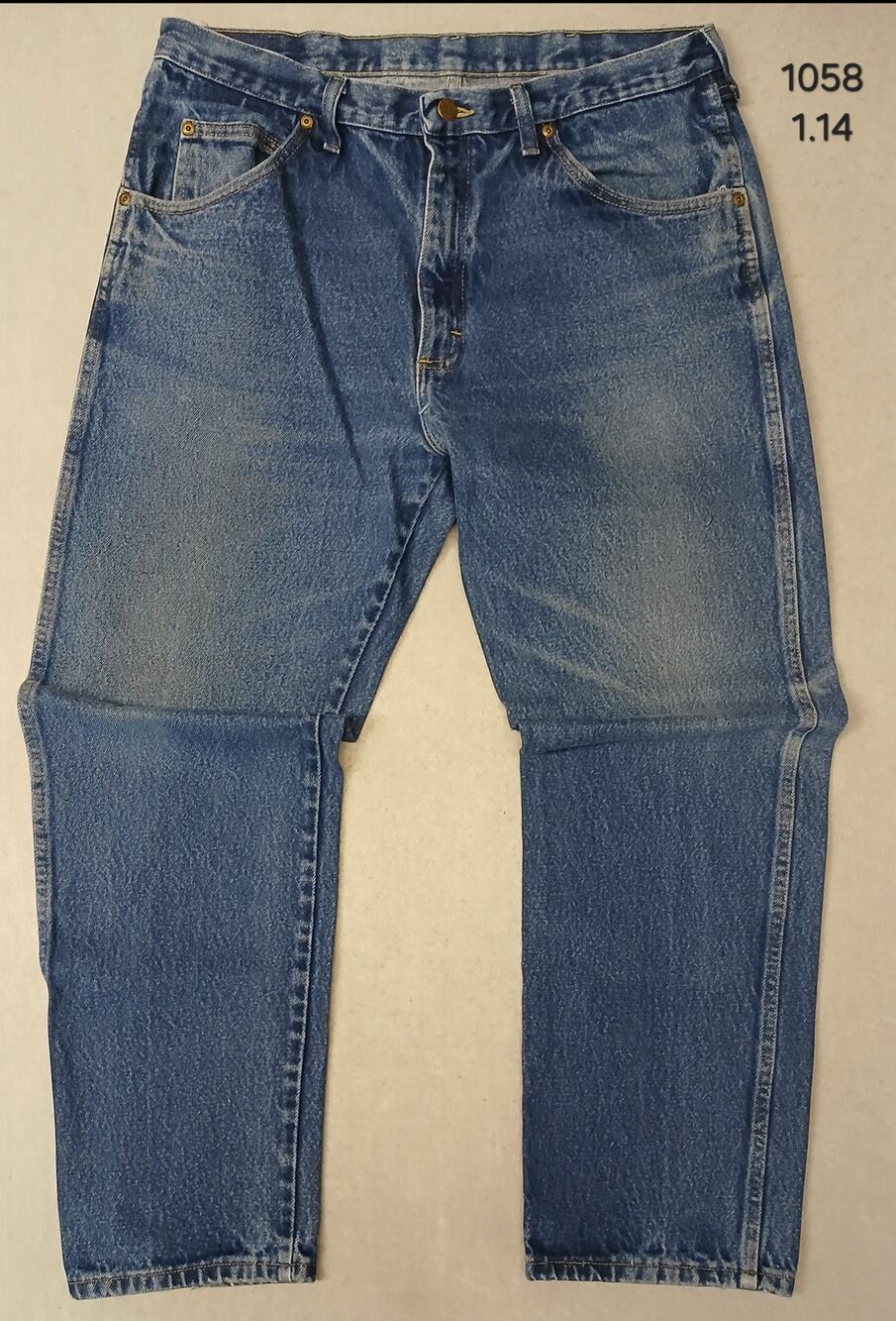 Wrangler (36x30) Rugged Wear Classic Fit Blue Denim jeans